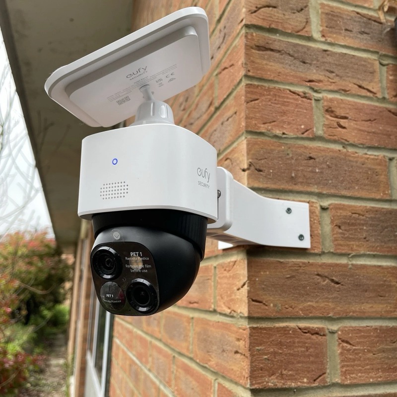 Outdoor Corner Wall Mount Came - огляд і ціна Eufy Camera S340